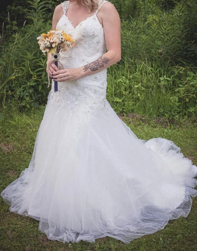 Moonlight H1264 Anniversary unclassified dresses