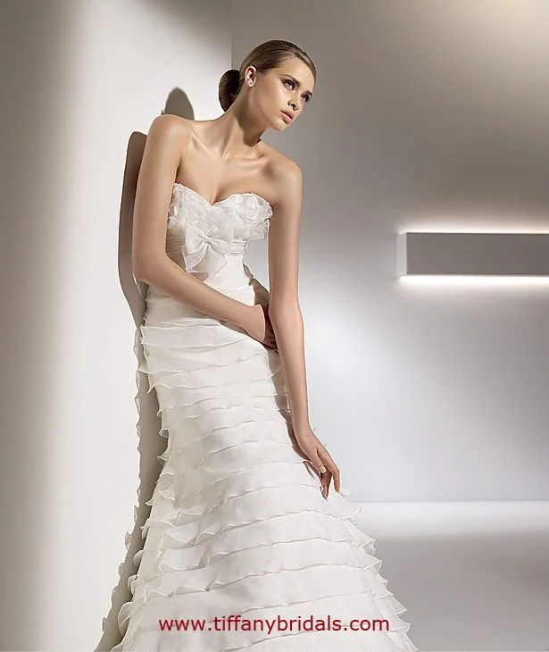 Pronovias Galatea Beaded unclassified dresses