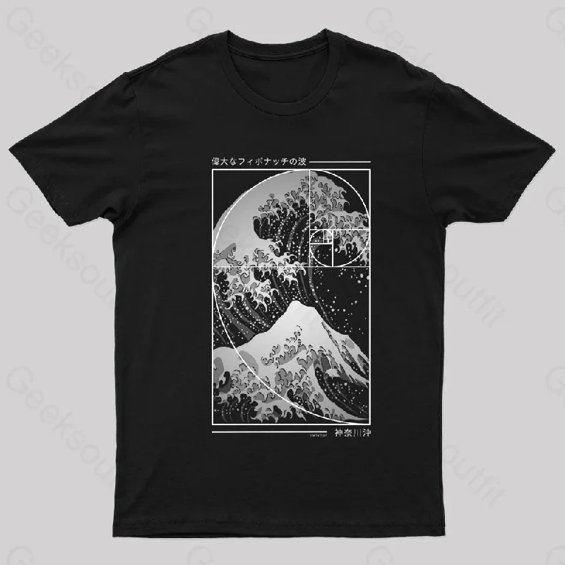 The Great Wave Of Fibonacci Spiral Geek T-Shirt